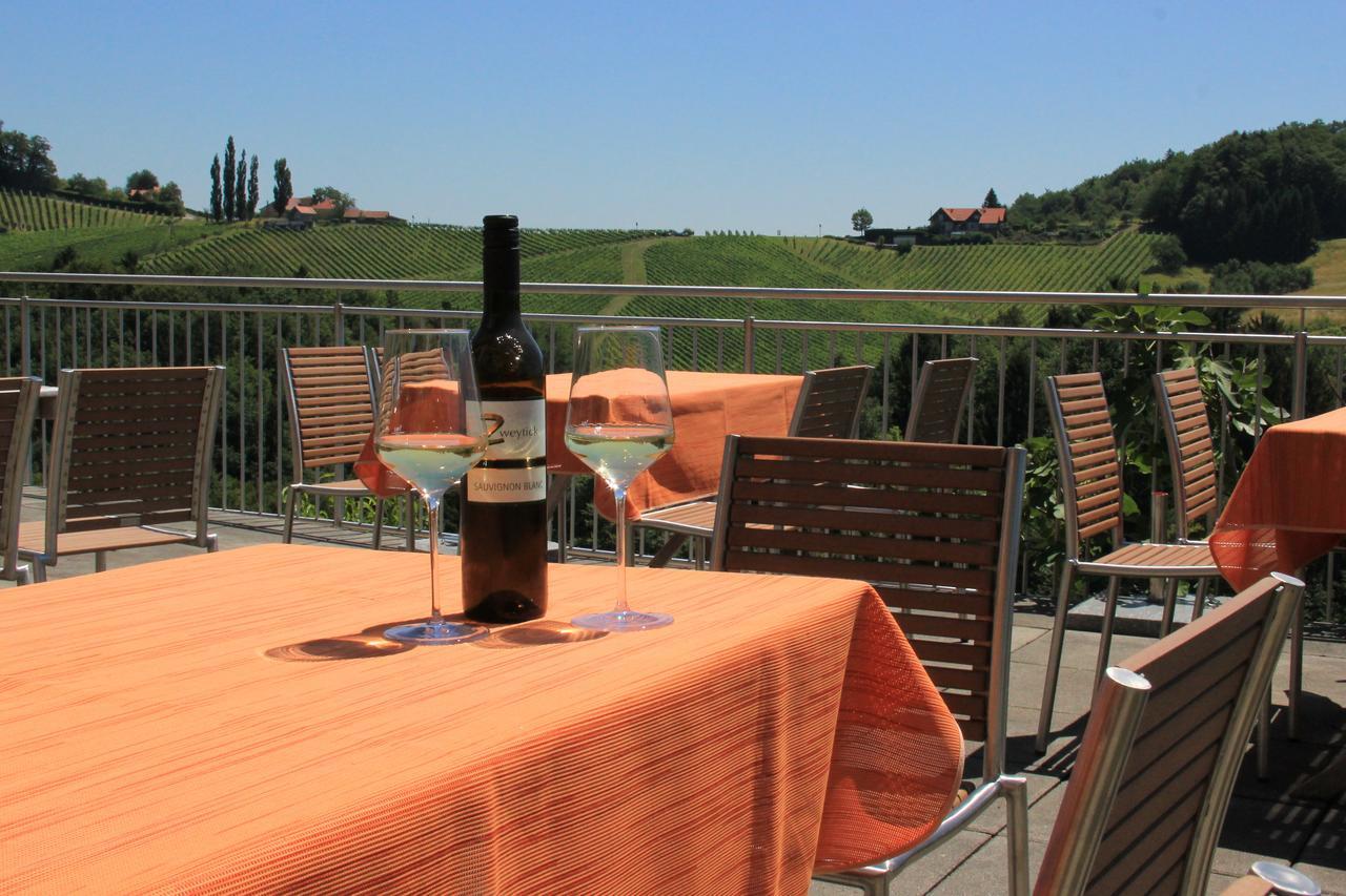 Zweytick Gaestezimmer Weingut Ratsch an der Weinstraße Zewnętrze zdjęcie