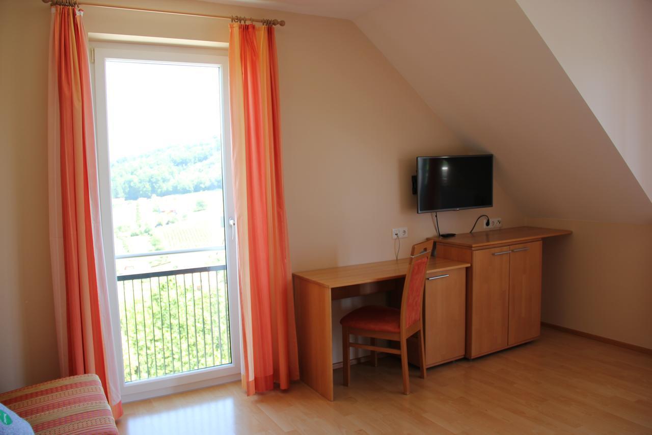 Zweytick Gaestezimmer Weingut Ratsch an der Weinstraße Zewnętrze zdjęcie